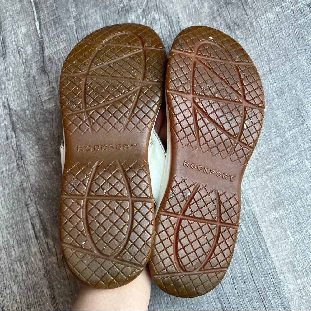 Rockport Woman’s Slides Thong Sandal White Leather Size 8.5